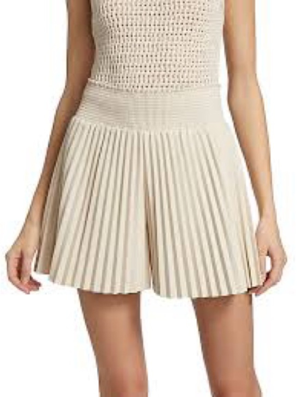 A.L.C. Bondi Cream Pleated shorts size 8